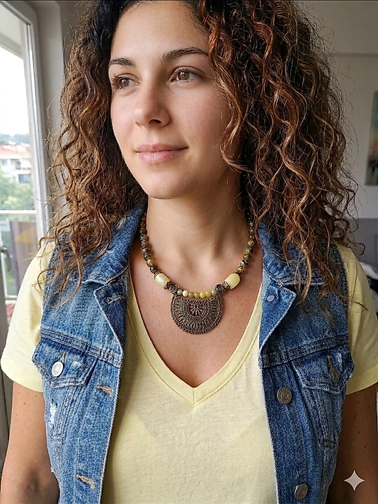YEŞİL VE SARININ UYUMU AKİK VE YEŞİM TAŞI